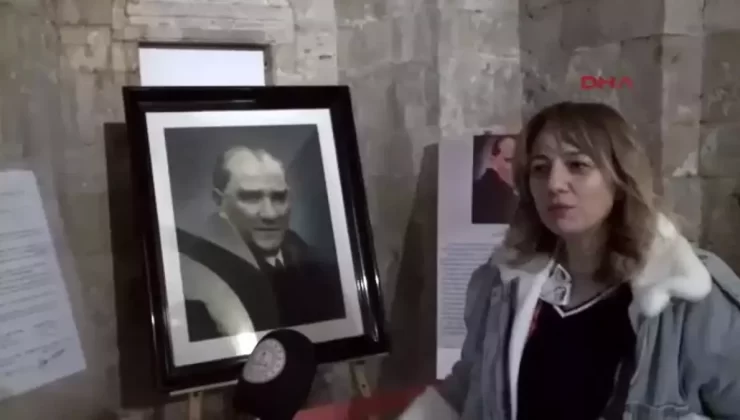 Atatürk Portresi Anıtkabir’de