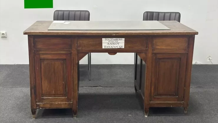 Atina’da 1973 Öğrenci Direnişi