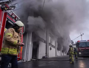 Avcılar’da Sünger Üretiminde Yangın
