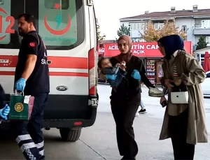 AVM’de yürüyen merdiven kazası