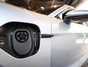 Avrupa’da ekimde elektrikli araç satışları arttı