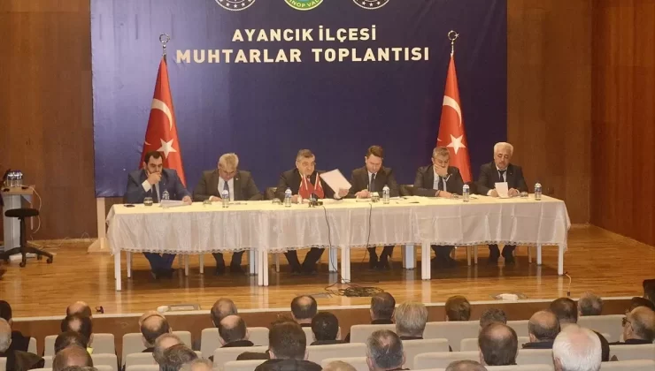 Ayancık’ta Muhtarlar Toplantısı Yapıldı