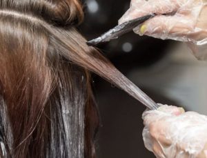 AYM’den ‘saç boyası’ kararı: İhlal kararı verildi