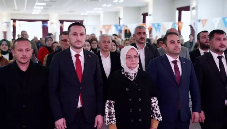 Ayşe Keşir: AK Parti, Sorunlarla Yüzleşerek Siyaset Yapıyor