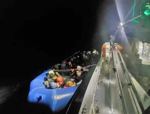 Ayvalık’ta 60 Düzensiz Göçmen Yakalandı