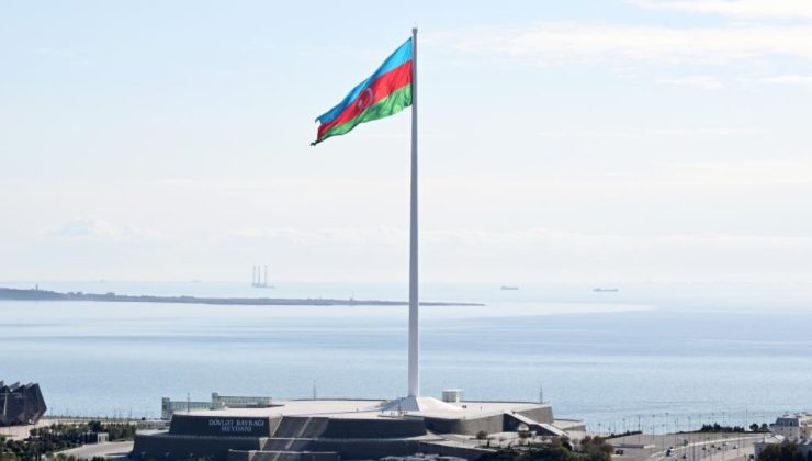 Azerbaycan’da dalgalanan bayrak Guinness Rekorlar kitabına girdi