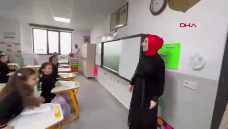 Babası okula göndermedi, hayalini 81 yaşında gerçekleştirdi