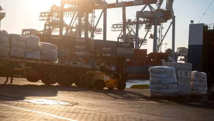 BAE’den Gazze’ye İnsani Yardım Gönderildi