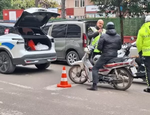 Bafra’da Motosiklet Denetimi: 3 Kişiye Ceza