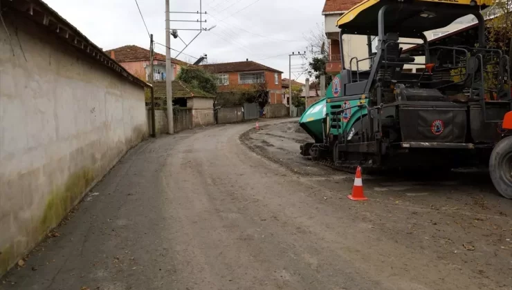 Bafra’da Yol ve Kaldırım Çalışmaları Sürüyor
