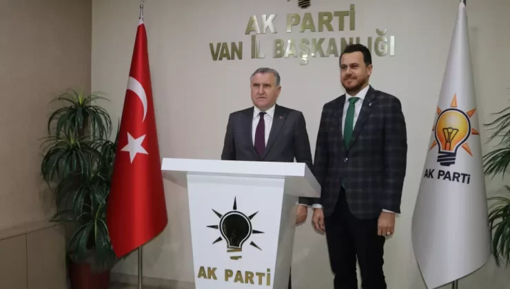 Bakan Bak: Gençler için Spor Tesisleri Tamamlanacak