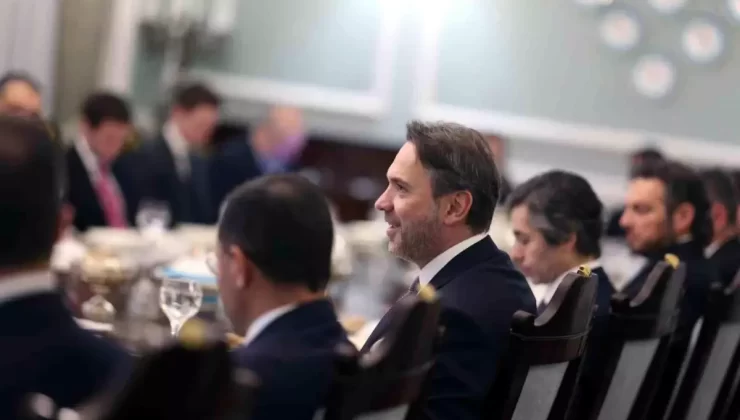 Bakan Bayraktar Londra’da Mutabakat İmzaladı