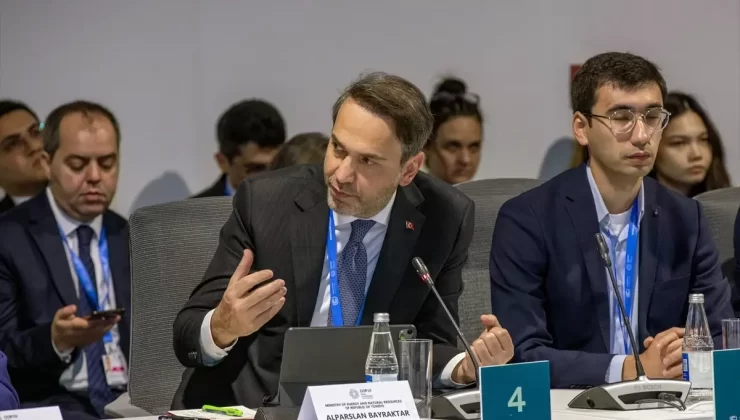 Bakan Bayraktar: Yenilenebilir Enerji İçin Uluslararası İşbirliği Önemli