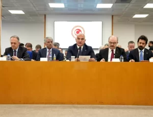 Bakan Ersoy: Formula 1’i İstanbul’a Kazandırmak İstiyoruz