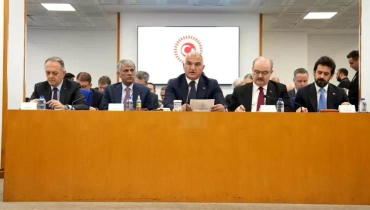 Bakan Ersoy: Formula 1’i İstanbul’a Kazandırmak İstiyoruz