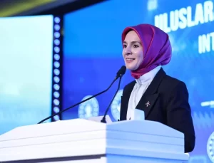 Bakan Göktaş: Dijital çağ, kuşaklar arası iletişim sorunlarını artırıyor