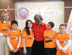 Bakan Göktaş, Lösemili Çocuklarla Buluştu