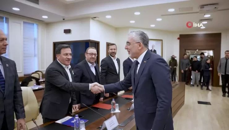 Bakan Işıkhan, Kamu Personeli Danışma Kurulu Toplantısı’na Başkanlık Etti