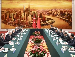 Bakan Şimşek, Çin Maliye Bakanı Lan Fo’an ile görüştü