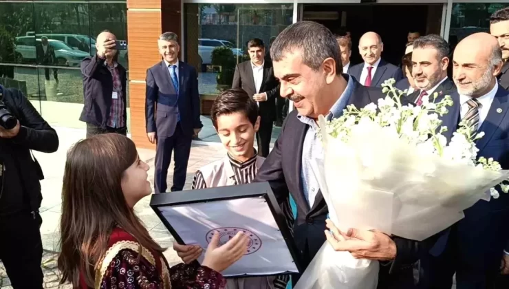 Bakan Tekin Batman’da