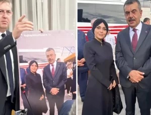 Bakan Tekin’in tartışılan pozu Meclis gündeminde