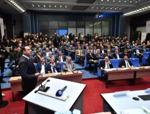 Bakan Yardımcısı Gizligider: “Bu memleketin spekülasyonlara muhatap olmaması için elimizden geleni yapacağız”