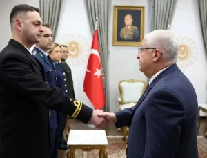 Bakan Yaşar Güler, Öğretmenler Günü’nde Öğretmenlerle Bir Araya Geldi