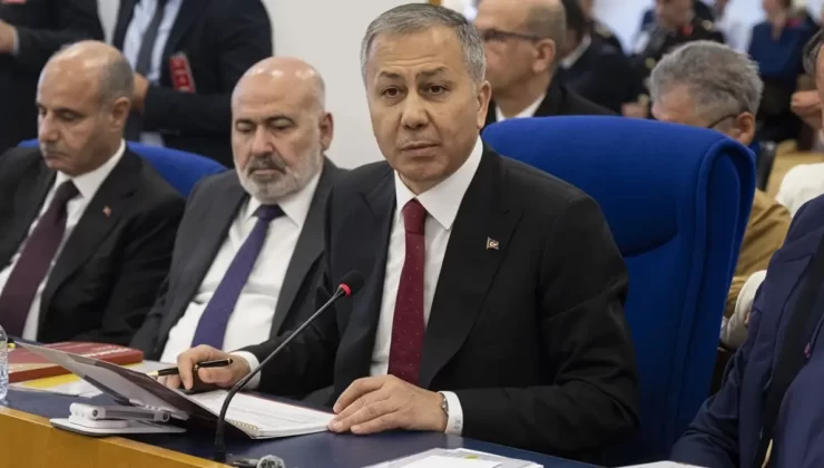 Bakan Yerlikaya: 32 hanımefendi ikazımıza uymadan kapıya adam gelince açmış, içeride vurulmuş