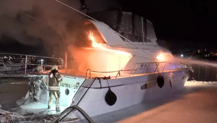 Balat’ta Tekne Yangını İtfaiye Tarafından Söndürüldü