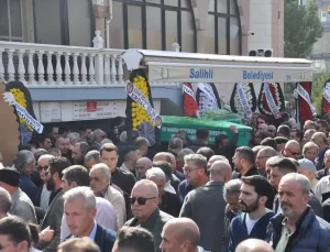 Balıkesir’deki trafik kazasında baba ve oğlu hayatını kaybetti