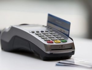 Banka ve kredi kartından ödemeler azaldı