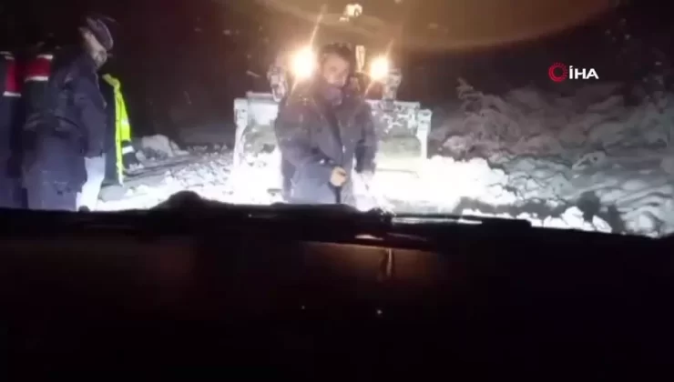 Bartın’da Kar Yağışı Hem Eğlence Hem Zorluk Getirdi