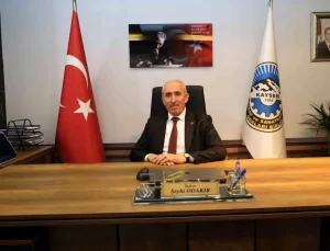 Başkan Odakır: “Atatürk’ü hatırlıyor, yas tutmadan gösterdiği hedefe emin adımlarla yürümeye gayret ediyoruz”