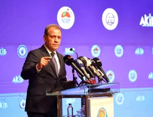 Başkan Seçer: “Siyaset üstü düşünürsek Mersin’in önünde hiçbir engel yok”