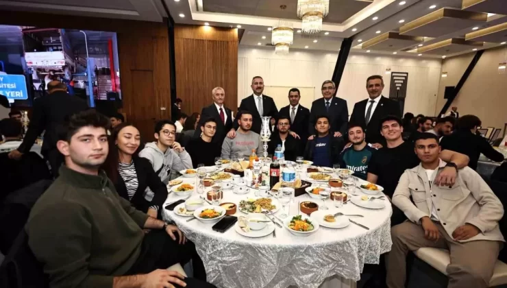 Başkan Tahmazoğlu, Ankara’daki Şahinbeyli Öğrencilerle Buluştu