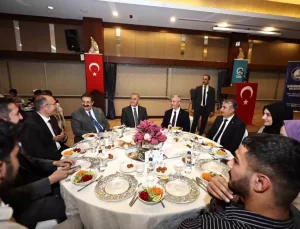 Başkan Tahmazoğlu, Elazığ’daki Şahinbeyli Öğrencilerle Buluştu