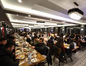 Başkan Tahmazoğlu Gaziantepli Öğrencilerle Buluştu