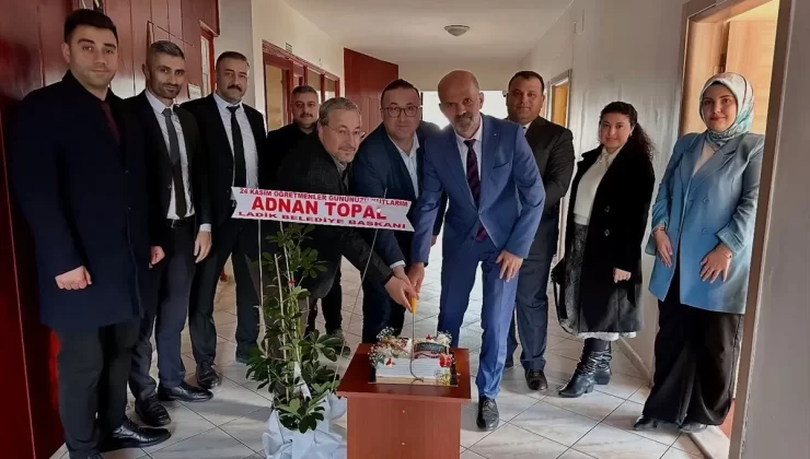 Başkan Topal’dan Öğretmenler Günü Ziyareti