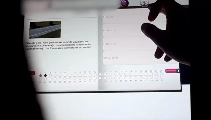 Batman’da Kopya Düzeneğiyle Sınav Yapan Şüpheli Yakalandı