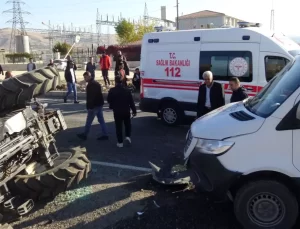 Batman’da Minibüs-Traktör Kazası: 5 Yaralı