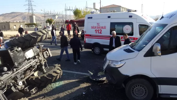 Batman’da Minibüs-Traktör Kazası: 5 Yaralı