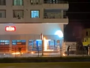 Batman’da terör yandaşları BİM marketi ateşe verdi