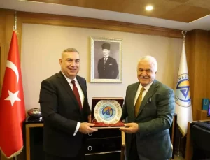 Batum Başkonsolosu Altınörs, Avrasya Üniversitesi’ni Ziyaret Etti