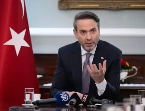 Bayraktar’dan Gazprombank Yaptırımlarına Tepki