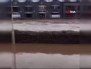 Bert Fırtınası: 6 Ölü, Elektriksiz Binalar