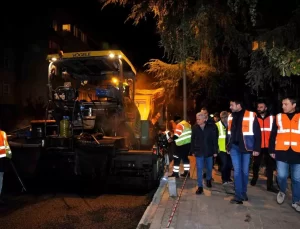 Beşiktaş’ta Fecri Ebcioğlu Sokağı’nda Yol Bakım Çalışmaları Tamamlandı
