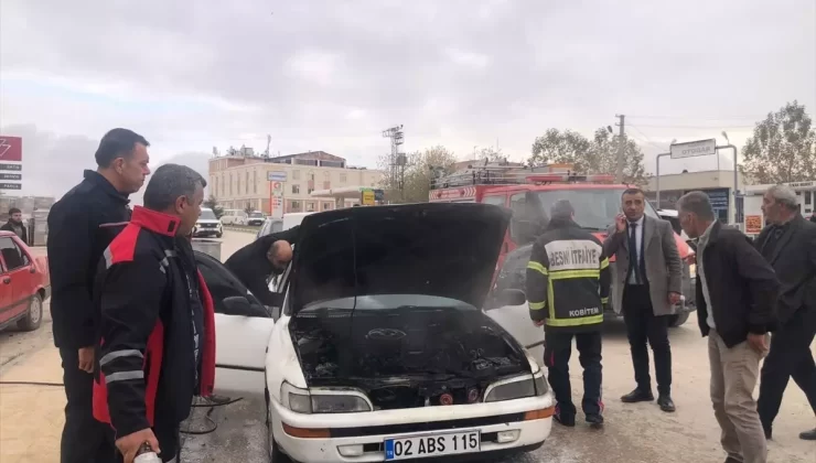 Besni’de Otomobil Alev Aldı