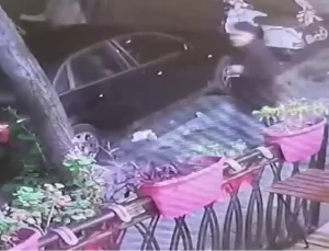 Beyoğlu’nda Motosikletli Saldırı