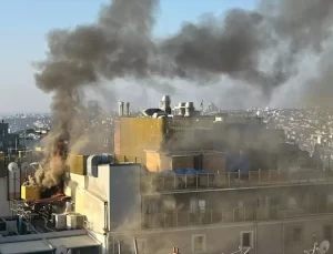 Beyoğlu’nda otel çatısında yangın