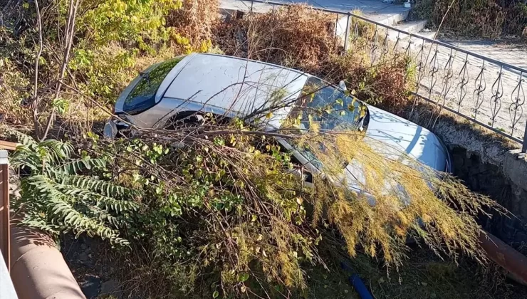 Beypazarı’nda Otomobil Dere Yatağına Düştü